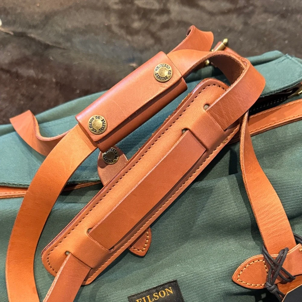 NWT Filson Rugged Twill Small Duffel with Brown Leather Straps